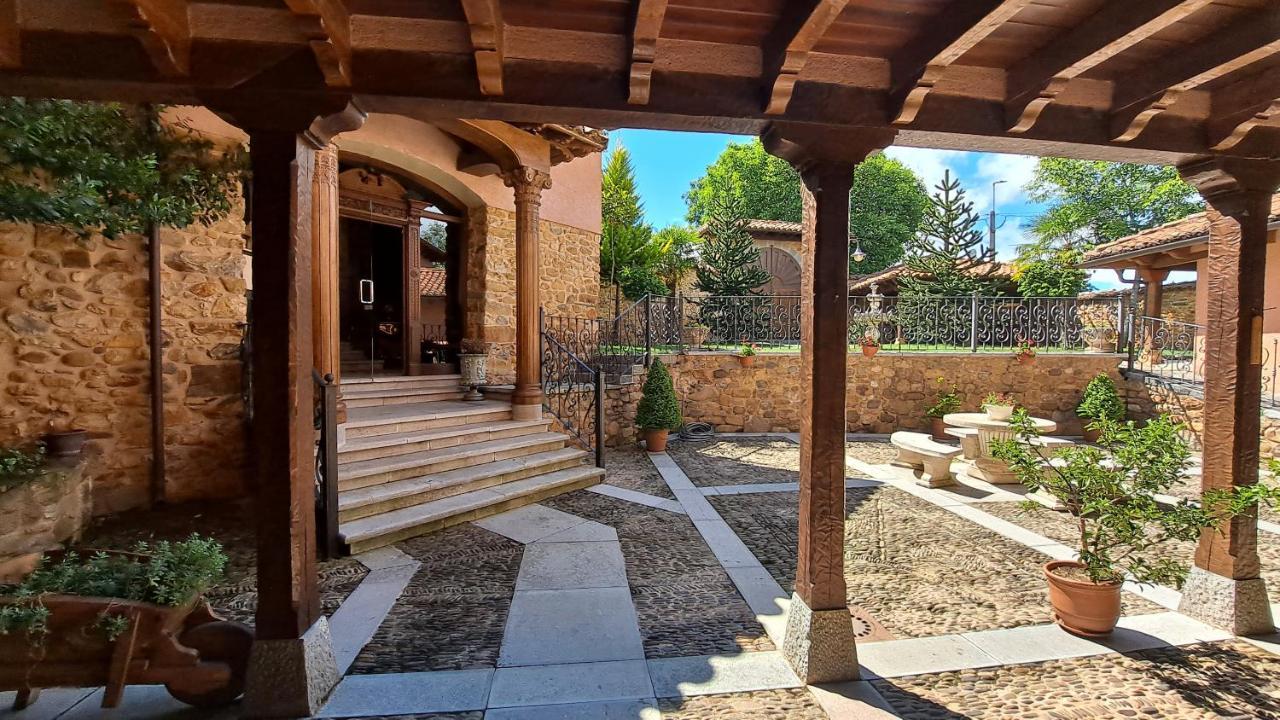 Palacio Del Conde De Rebolledo Villaviciosa de la Ribera Extérieur photo