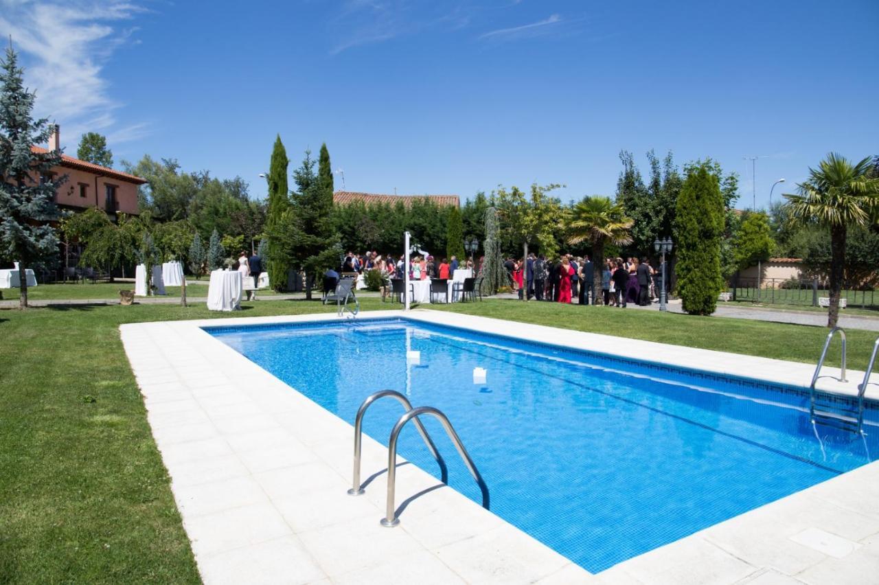 Palacio Del Conde De Rebolledo Villaviciosa de la Ribera Extérieur photo